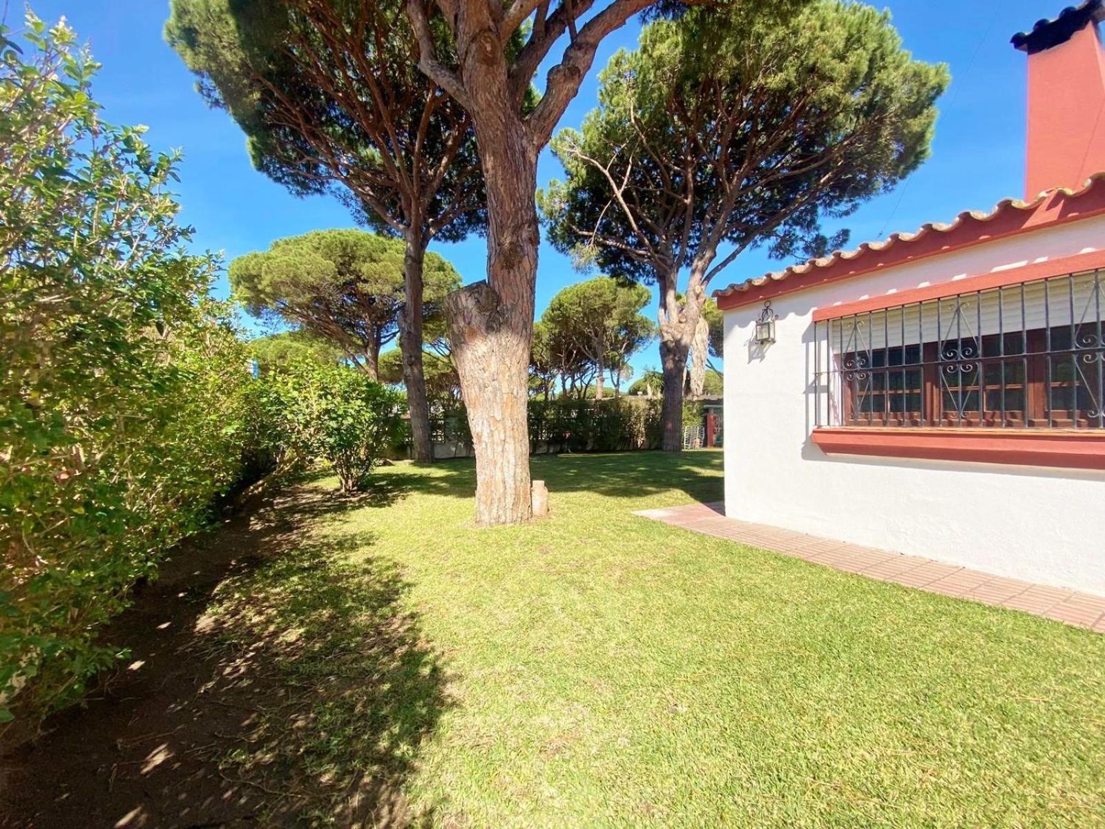 Chalet Roche A 300 Metros De La Playa Exterior photo